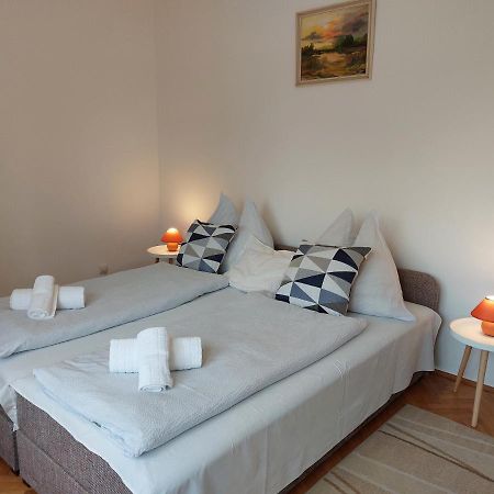 Barbara Apartmanház Keszthely Exteriér fotografie