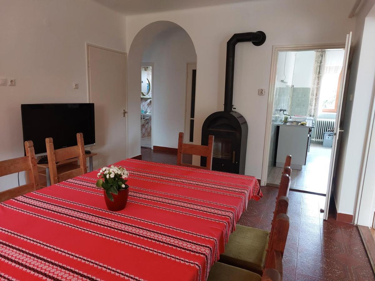 Barbara Apartmanház Keszthely Exteriér fotografie